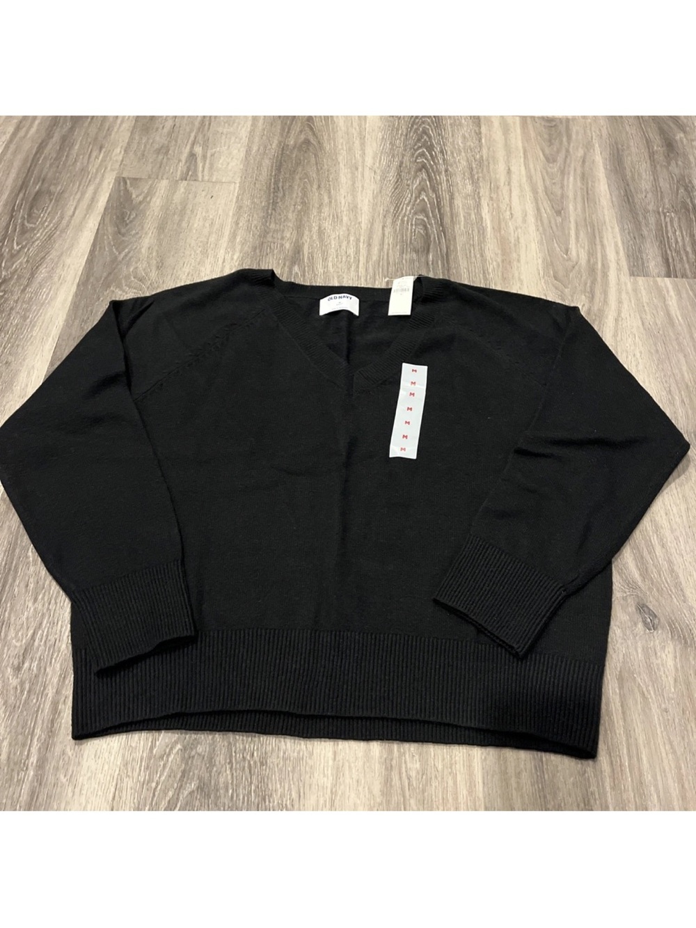 Old Navy Women’s Cropped Black V-Neck Sweater Size M
